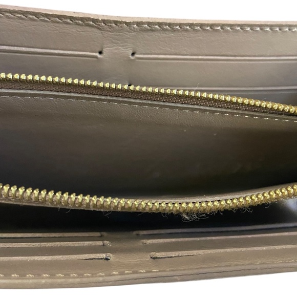 Auth. Louis Vuitton Portefeuille Capucines Taurillon Leather Long Wallet Braided - Picture 7 of 16